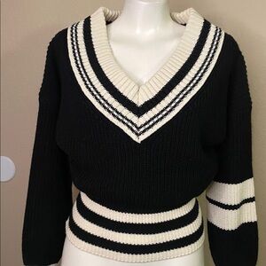 Steve Madden Black & Cream Striped collegiate heavy V Sweater S